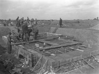 Transzformátorház vasbeton padlólemezének vasszerelése és betonozása, 1937. október